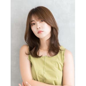 小顔/サイドバング/うる艶髪/ナチュラルカールセミディ