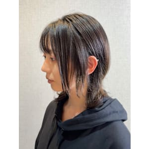 黒髪ボブルフヘア