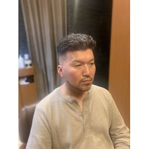 銀座　理容室　フェード　パーマ