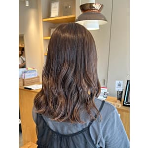 ラベンダーベージュ