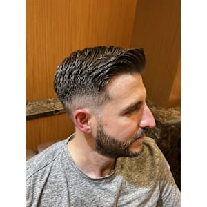 銀座　理容室　フェードカット　外国人ヘア