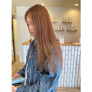 ベージュカラー