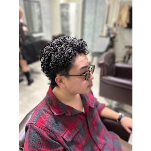 スパイキーショート×パーマ - GLADGE池袋/ダブルカラー/ブリーチ【グラッジイケブクロダブルカラーブリーチ】掲載中