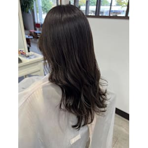 アルティスト/グレージュ