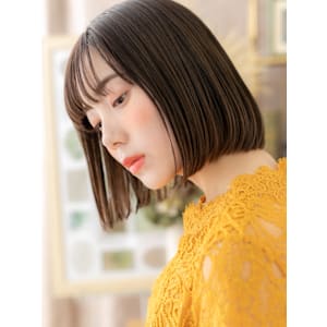 大人可愛いシースルーバング小顔ぱっつんボブ　マロンベージュ