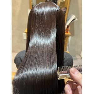 ダークバイオレット　プレミアムリペアトリートメント