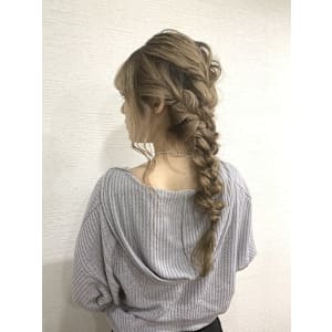 編み込みアレンジヘアセット池袋韓国ヘア