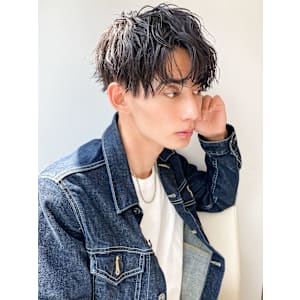 20代30代メンズツイストパーマ束感トラッドオシャレショート