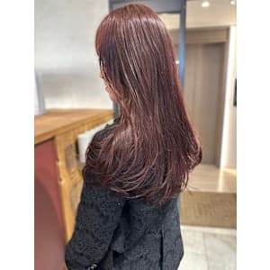 レッドブラウン　ブリーチなしカラー　ツヤ髪　レイヤーカット