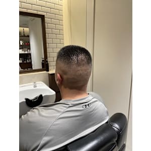 スキンフェード/ボウズ/クロップ