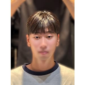 韓国ヘア ダウンパーマ 髪質改善 カルマヘア メンズ韓国ヘア