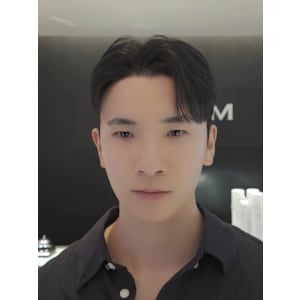 韓国ヘア ダウンパーマ 髪質改善 カルマヘア メンズ韓国ヘア