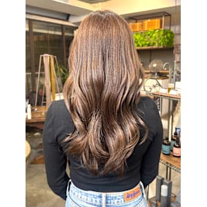 グレージュ×巻き髪 髪質改善/縮毛矯正/10代20代30代