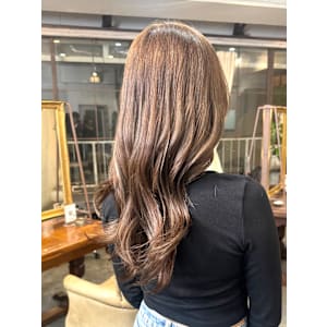 グレージュ×巻き髪 髪質改善/縮毛矯正/10代20代30代