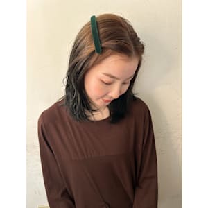 ナチュラルルーツカラー