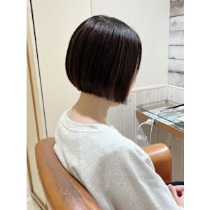【Ｎｅｏｌｉｖｅｋｕｔａ町田店】切りっぱなしボブ