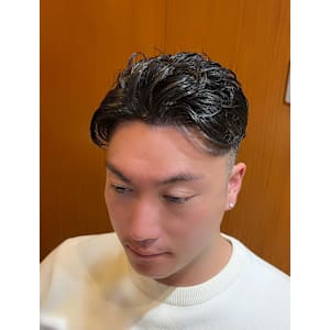 銀座　理容室　フェードカット　バックセット