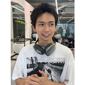 ニュアンススパイキーショート　バズカット　黒髪◎