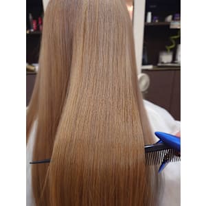 ミネコラトリートメント　★初回割引有 ★ミネコラ認定サロン★