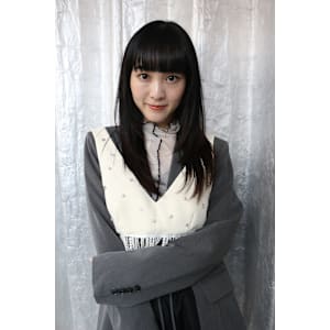 ステップボーンカットロングレイヤー