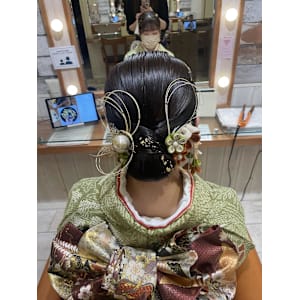 【Neolivekuta】☆タイトシニヨン☆【町田】