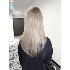 ミルクティーベージュ