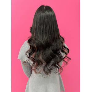 エクステで可愛くイメチェン！インナーピンク！