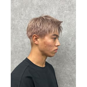 メンズヘア　ハイトーン　スパイキーショート　メンズショート