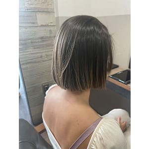 切りっぱなしボブ