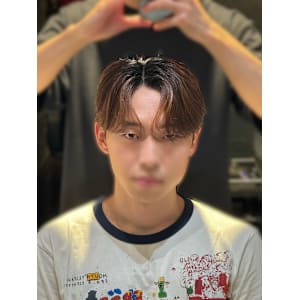 韓国ヘア ダウンパーマ 髪質改善 カルマヘア メンズ韓国ヘア