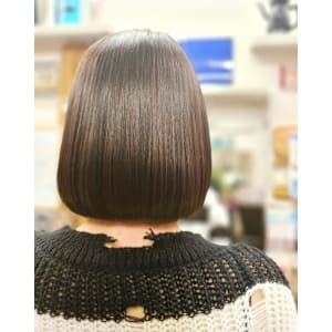 今話題の【トステア】ストレート・トリートメントでツヤサラに