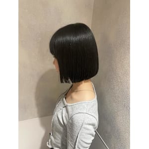 ぱつっとボブ/切りっぱなし/ボブヘア