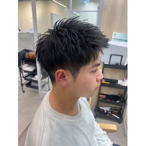 Uni. 江坂【ユニ】×ショート