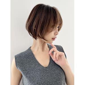 ナチュラルな大人ショートボブ