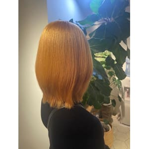 オレンジイエロー/10代20代/姪浜