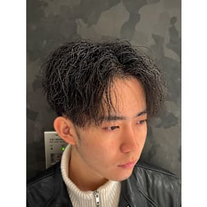 センターパート - ヒロ銀座バーバーショップ大阪本店【ヒロギンザ バーバーショップオオサカホンテン】掲載中