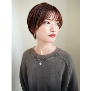レッドブラウン　大人マッシュショート　似合わせカット