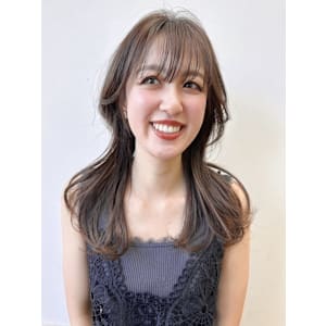 くびれロングレイヤー　韓国風　ミルクティーベージュ