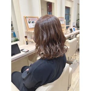 20代30代40代ふんわりカールヘルシースタイル