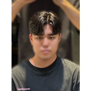 韓国ヘア ダウンパーマ 髪質改善 カルマヘア メンズ韓国ヘア