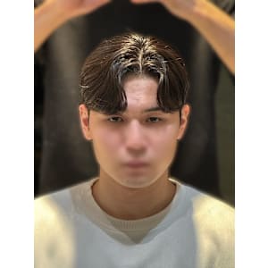 韓国ヘア コンマヘア 縮毛矯正 ダウンパーマ メンズ 表参道