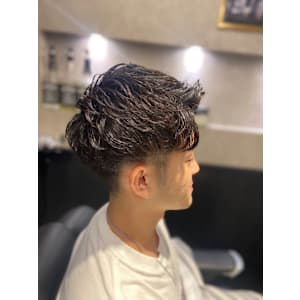 Bro Tokyo BARBERSHOP 神田店×スタイル