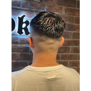 Bro Tokyo BARBERSHOP 神田店×スタイル