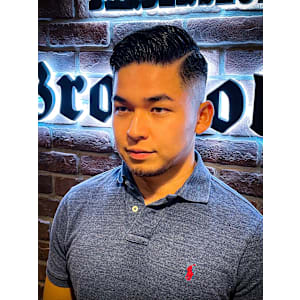 Bro Tokyo BARBERSHOP 神田店×スタイル