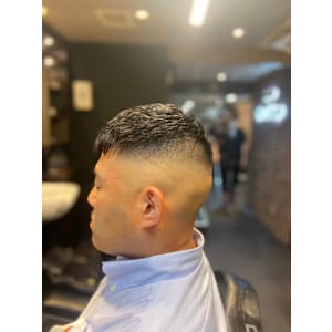 Bro Tokyo BARBERSHOP 神田店×スタイル