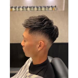 Bro Tokyo BARBERSHOP 神田店×スタイル