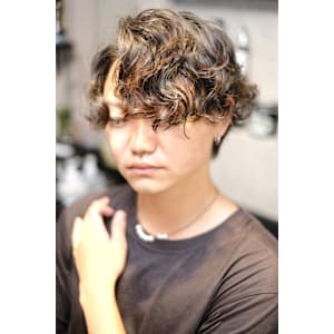 Bro Tokyo BARBERSHOP 神田店×スタイル