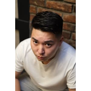 Bro Tokyo BARBERSHOP 神田店×スタイル