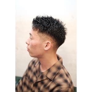 Bro Tokyo BARBERSHOP 神田店×スタイル