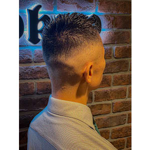 Bro Tokyo BARBERSHOP 神田店×スタイル